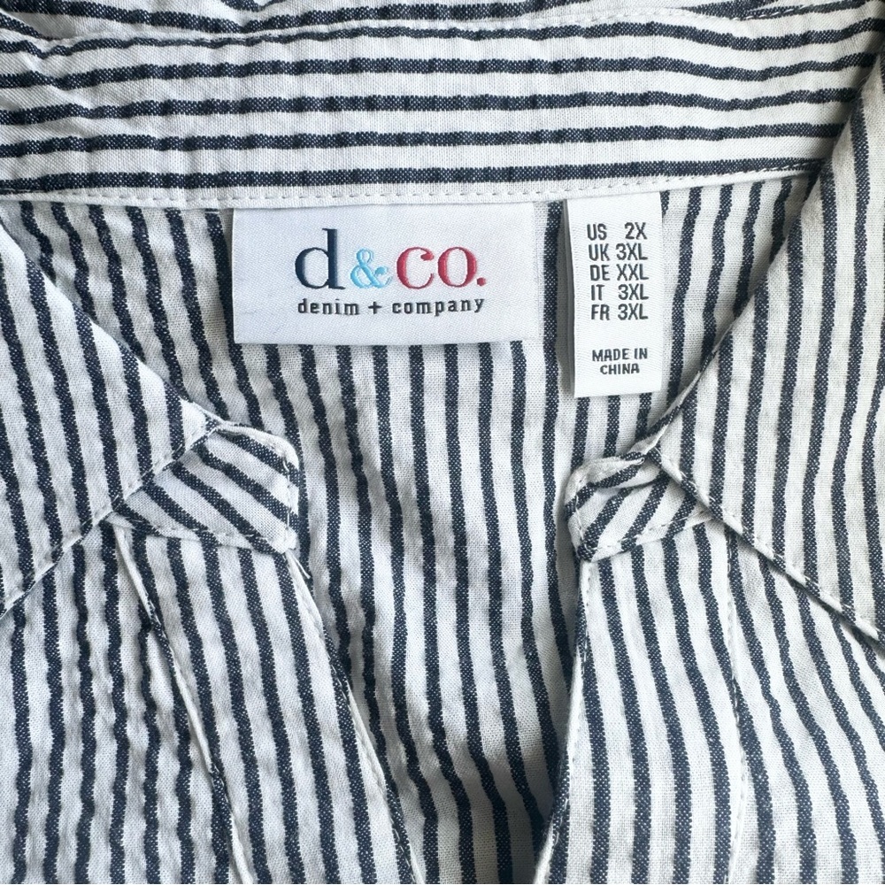 Denim & co seersucker pull-over top with roll tab sleeve navy Women 2x - Picture 4 of 10